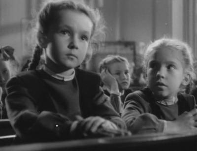 скриншот к Первоклассница (1948)